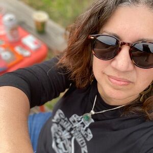 Meet your Posher, Cristina